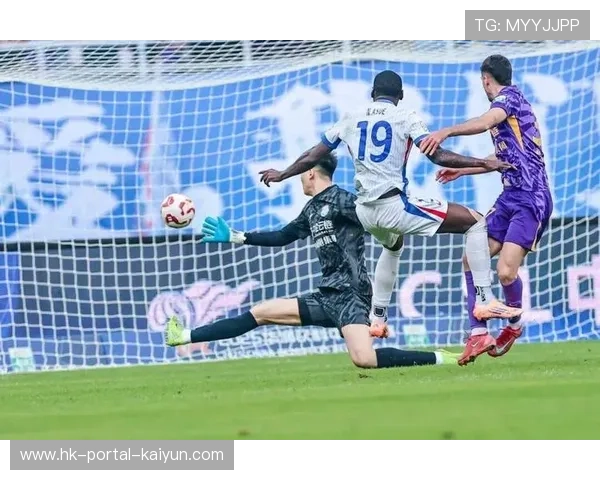 上海海港客场一球力克大连英博，成功卫冕实现中超三连冠